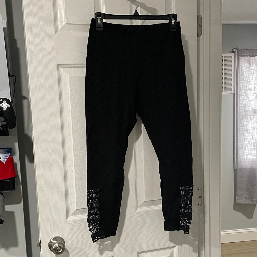 Lysse Black Leggings with Lace Detail
